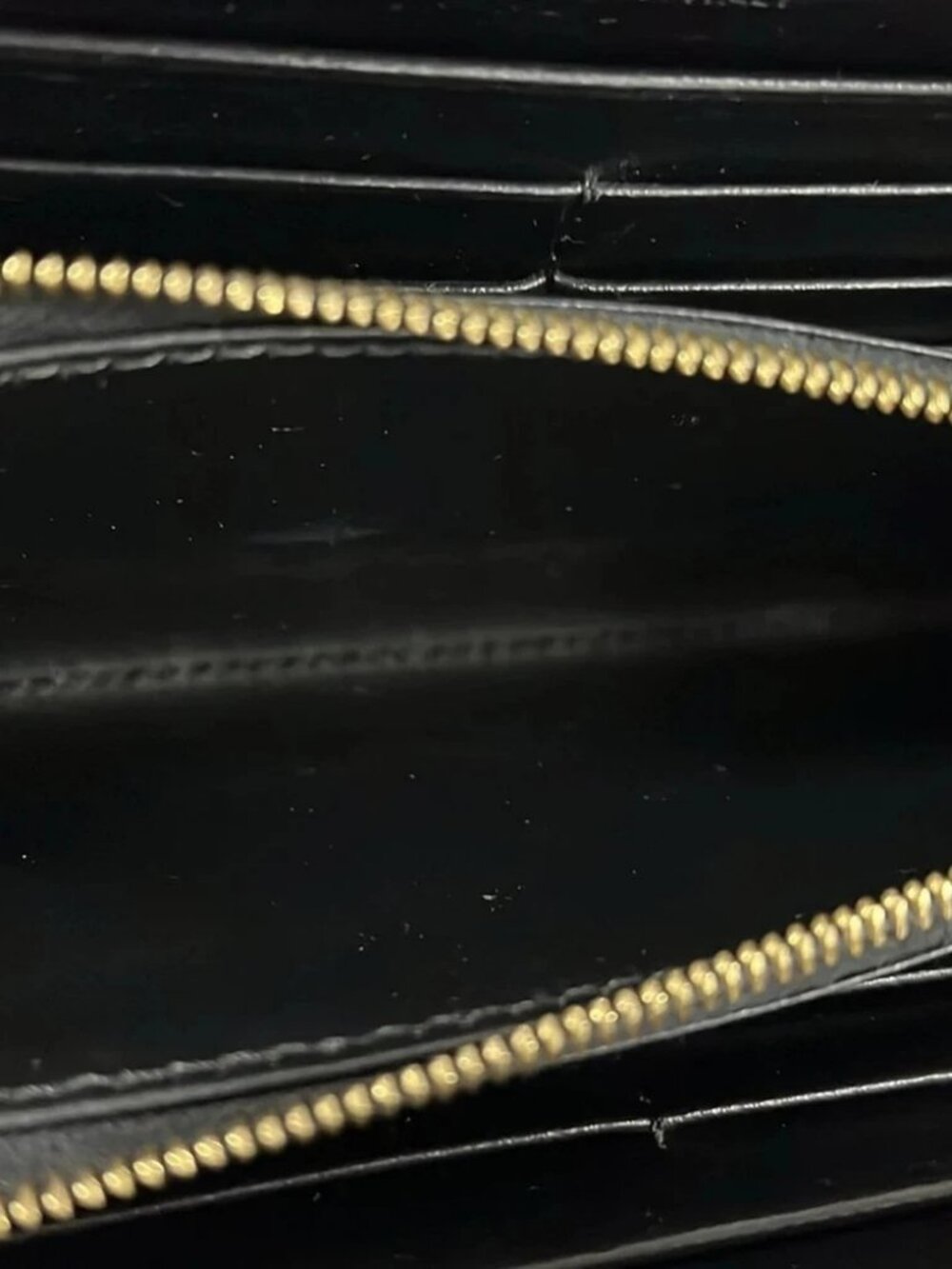 CELINE - Silver Leather Long Wallet - Picture 4 of 8